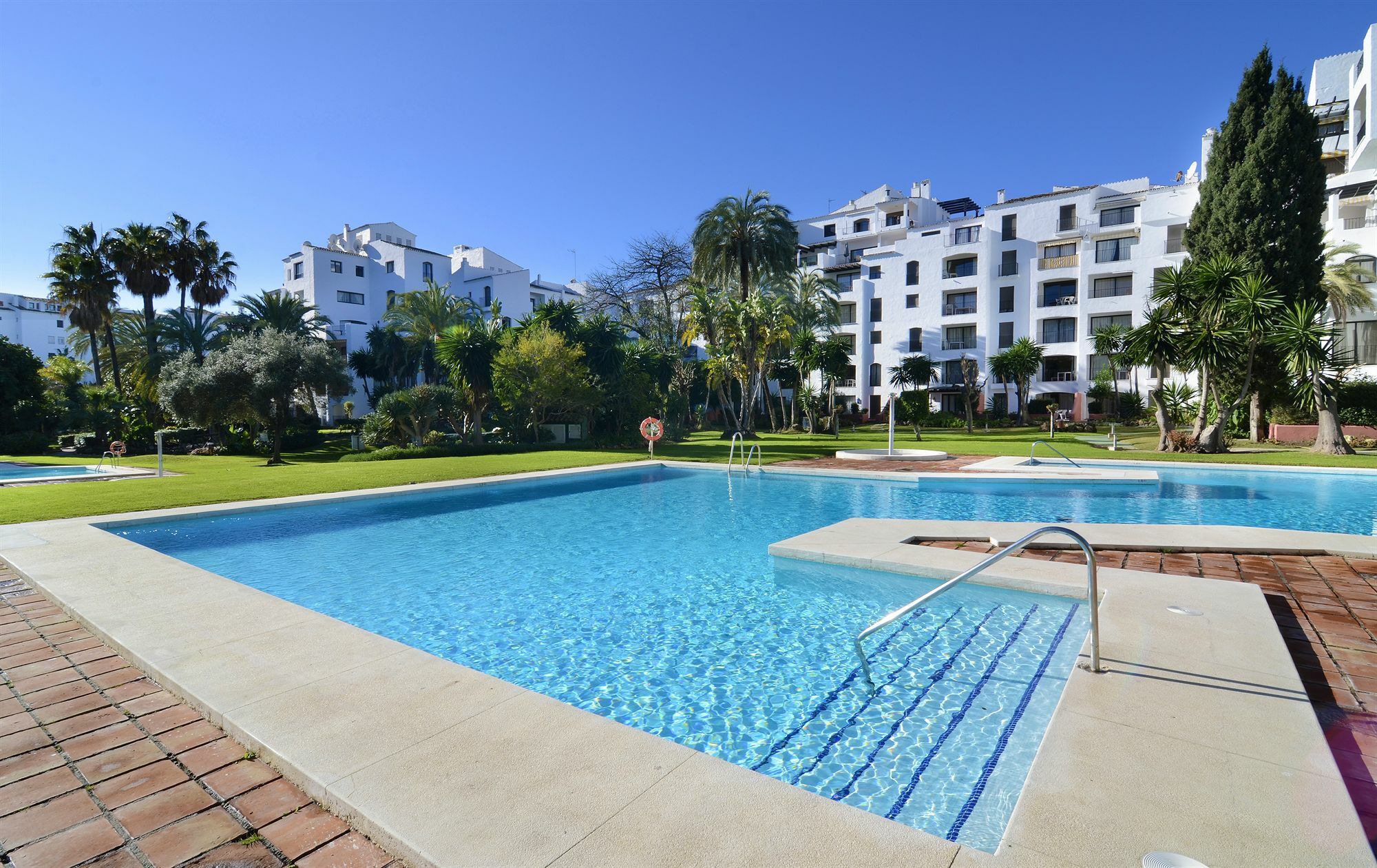 Club Jardines Del Puerto Apartment Marbella Ngoại thất bức ảnh